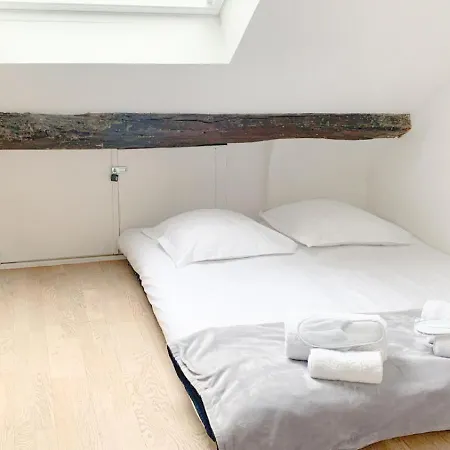 Appartamento Amazing Location Only 3 Minutes From Luxembourg Gargens *